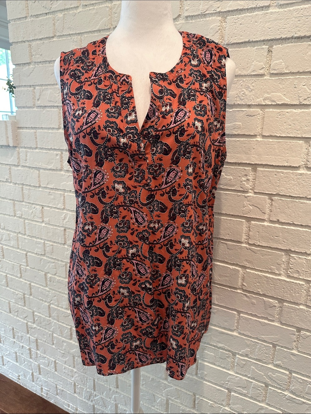 Laura Scott Paisley Sleeveless Blouse